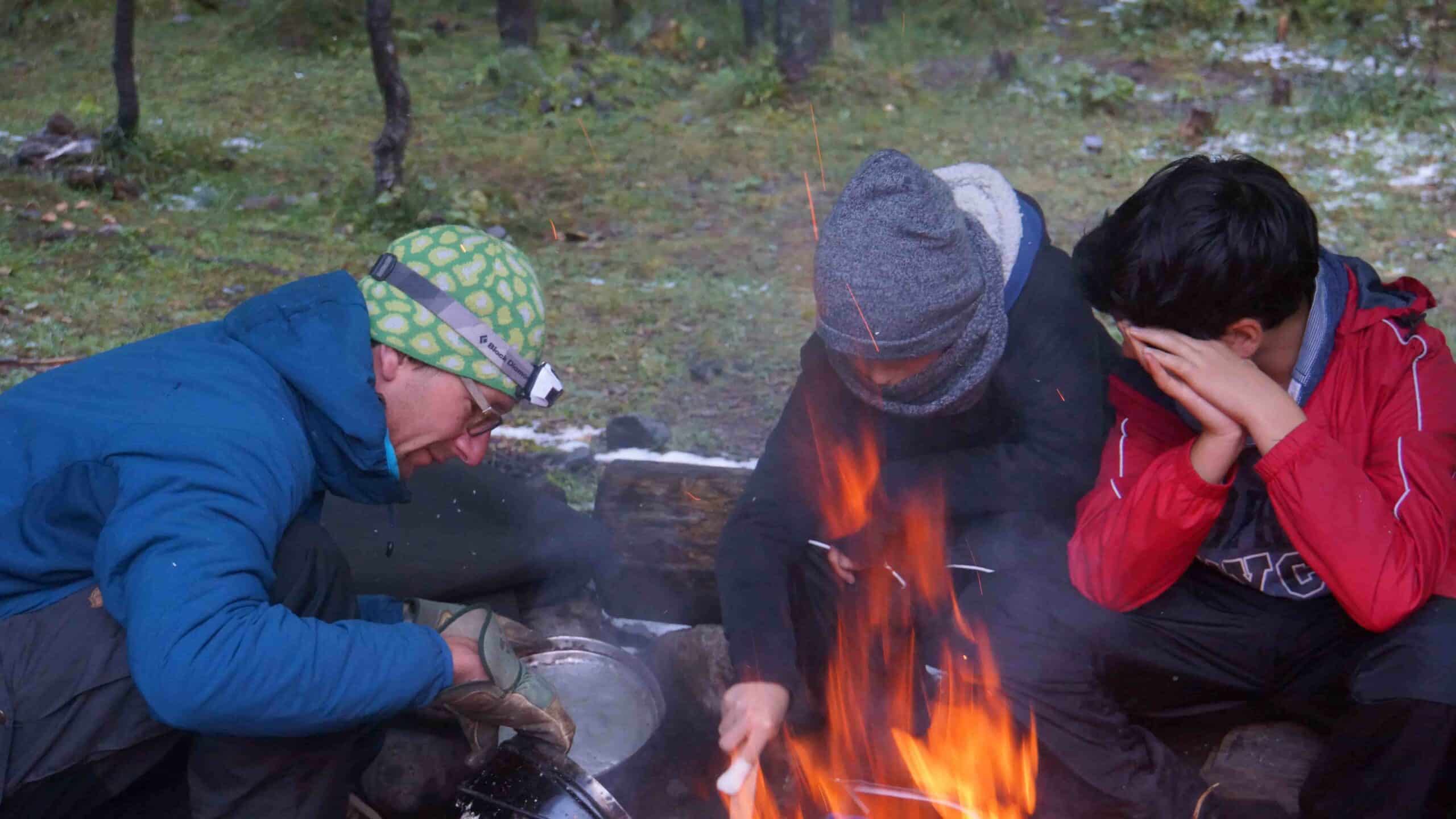 You are currently viewing Kochen auf dem Feuer – eine komplexe Geschichte
